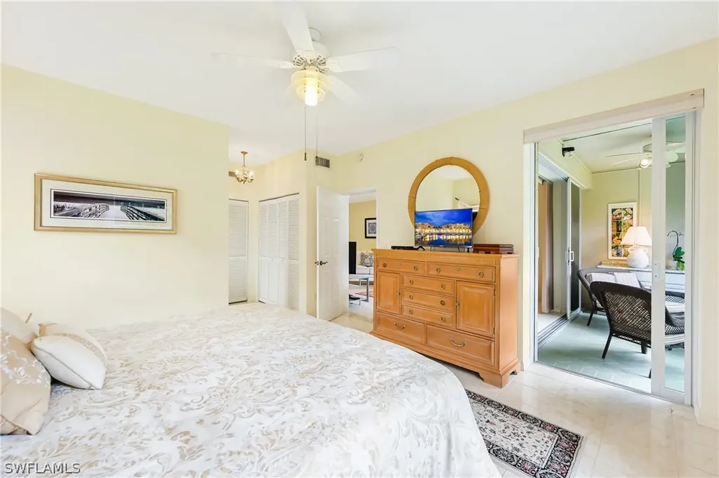 829 Tanbark Drive Naples FL 34108