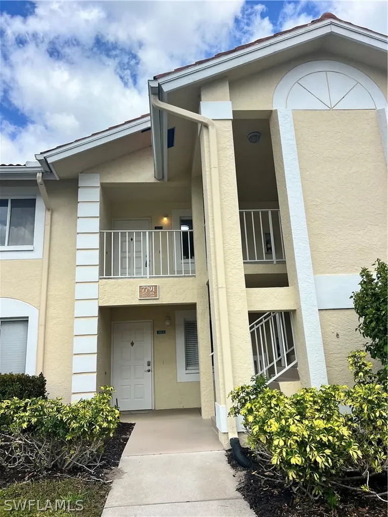7791 Esmeralda Way Naples FL 34109