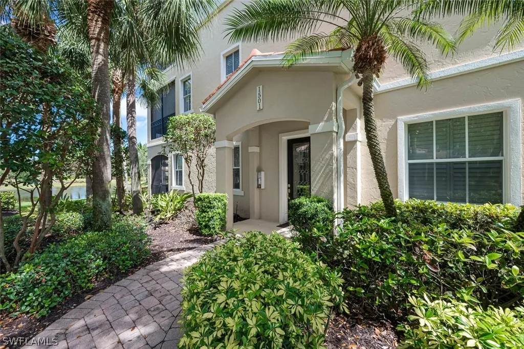 2625 Estrella Court Naples FL 34109