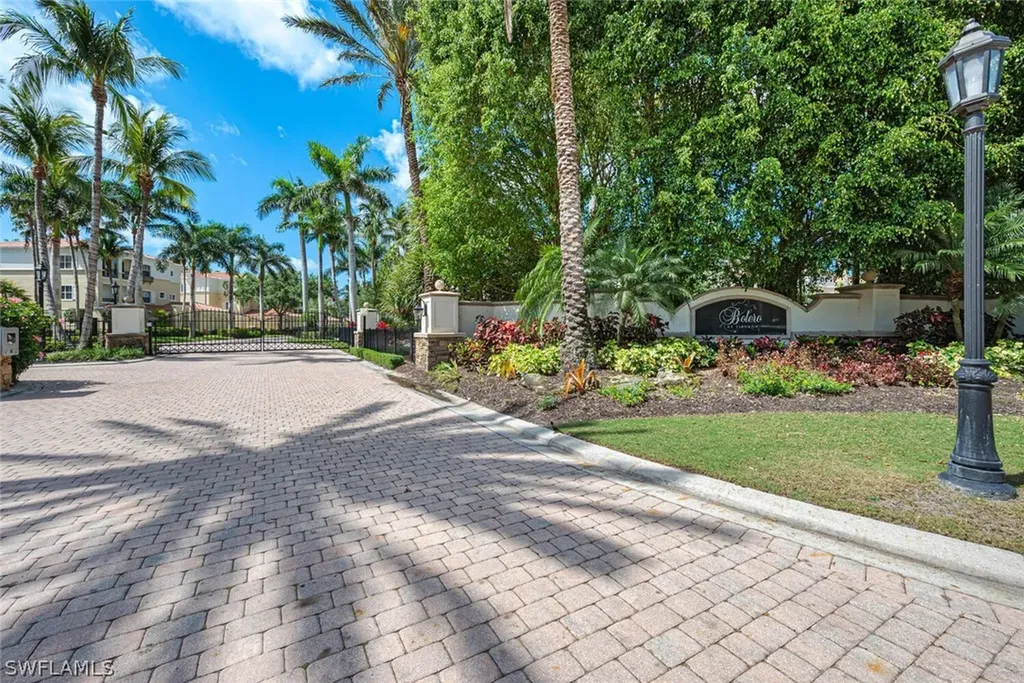 2625 Estrella Court Naples FL 34109