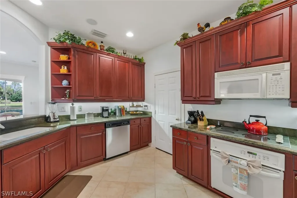 2625 Estrella Court Naples FL 34109