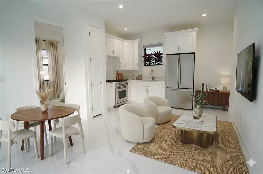 593 39th Avenue NW Naples FL 34120