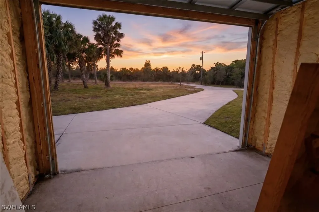 593 39th Avenue NW Naples FL 34120