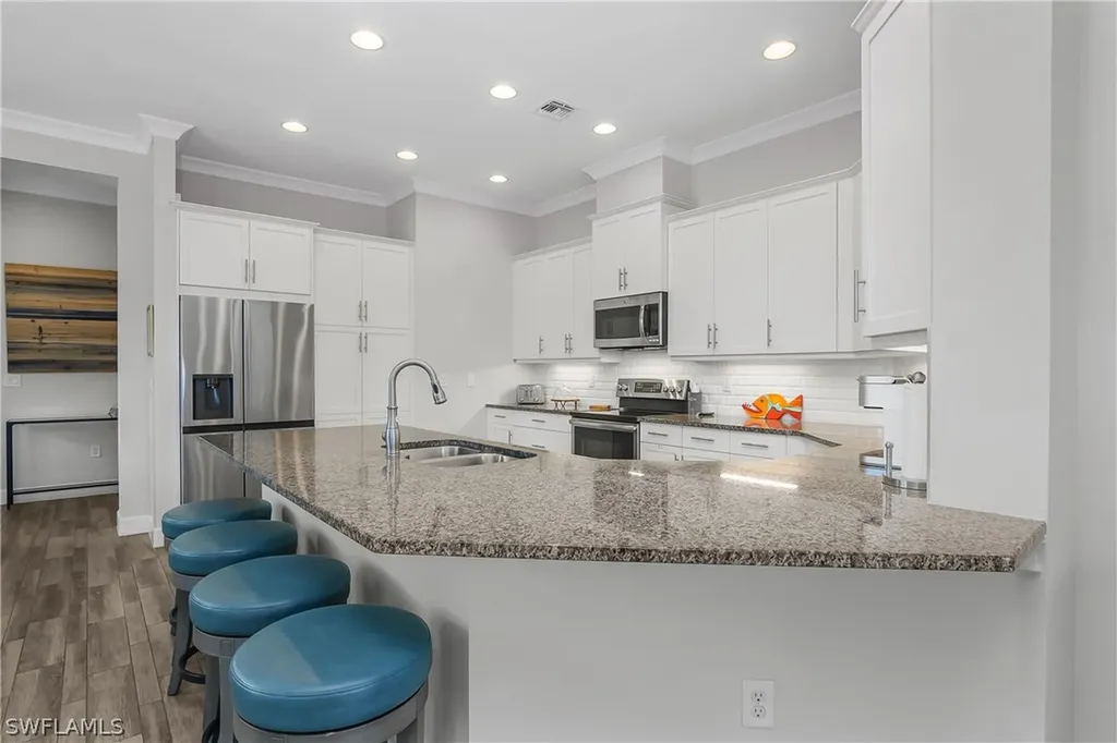 6907 Cay Court Naples FL 34113