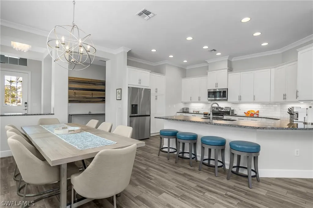 6907 Cay Court Naples FL 34113