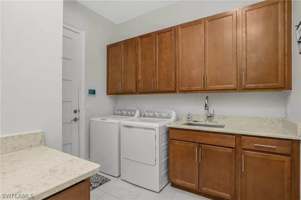 6907 Cay Court Naples FL 34113