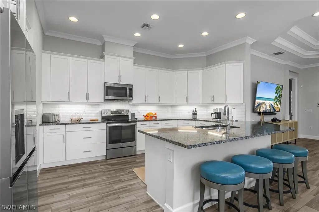 6907 Cay Court Naples FL 34113