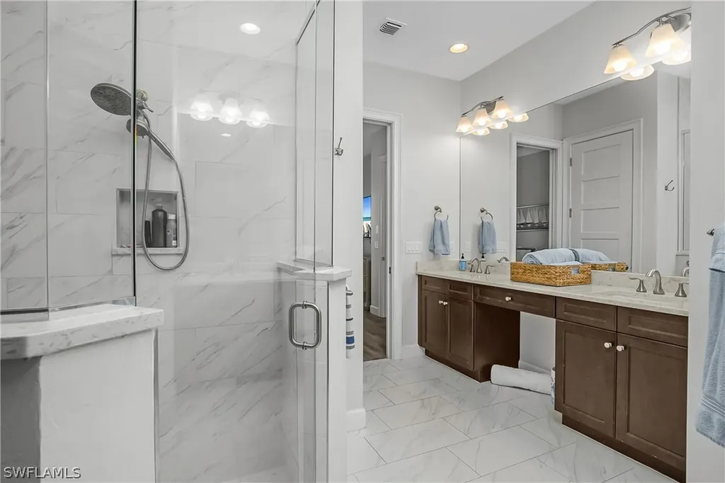 6907 Cay Court Naples FL 34113