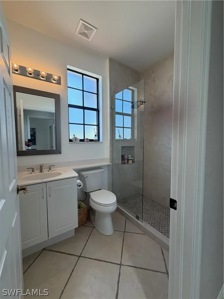 7431 Bristol Circle Naples FL 34120