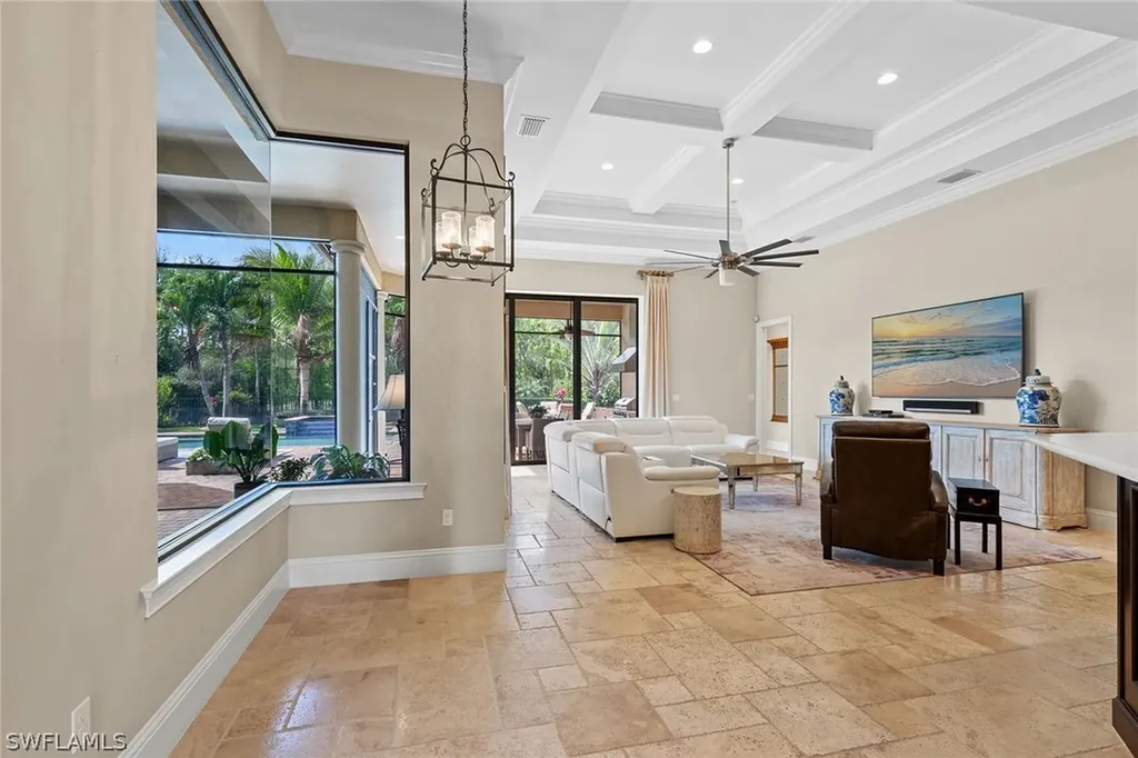6081 Tamworth Court Naples FL 34119