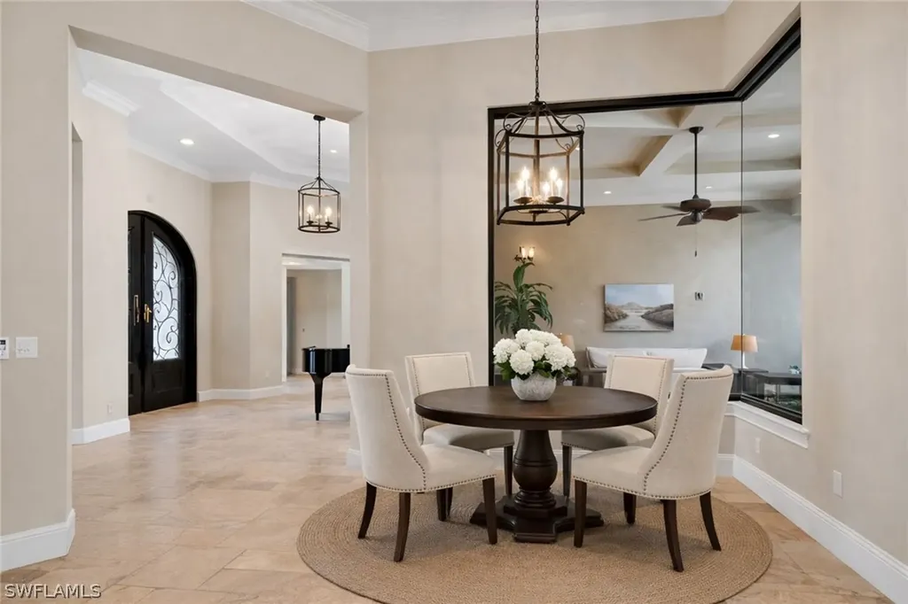 6081 Tamworth Court Naples FL 34119