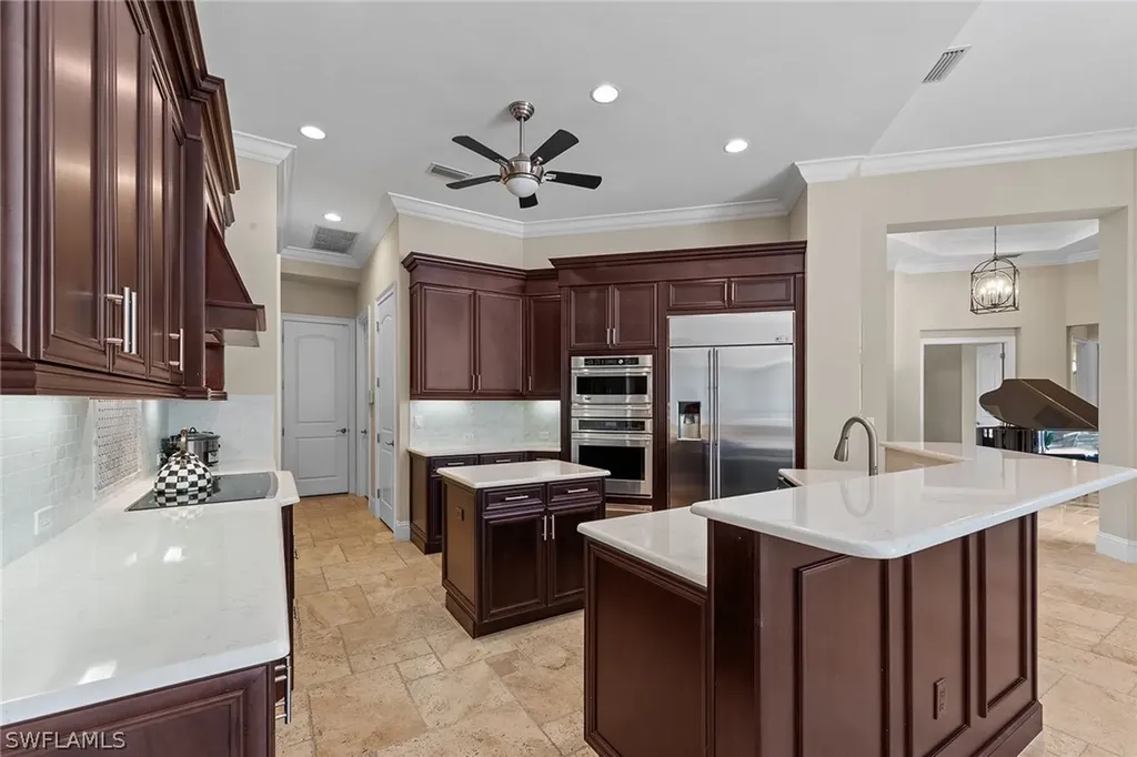 6081 Tamworth Court Naples FL 34119