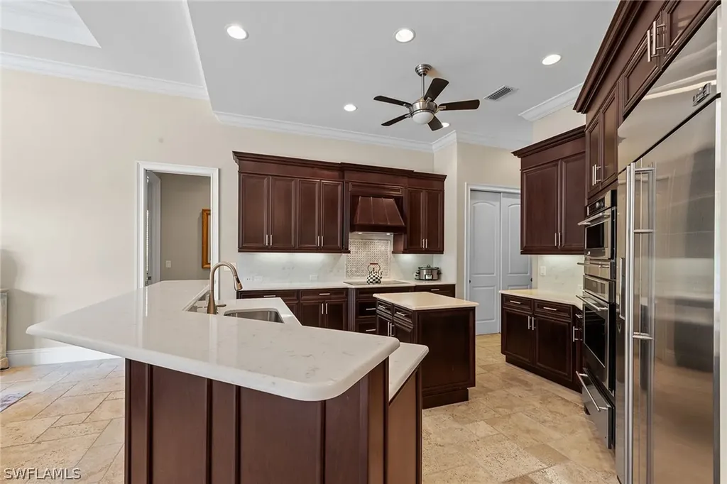6081 Tamworth Court Naples FL 34119