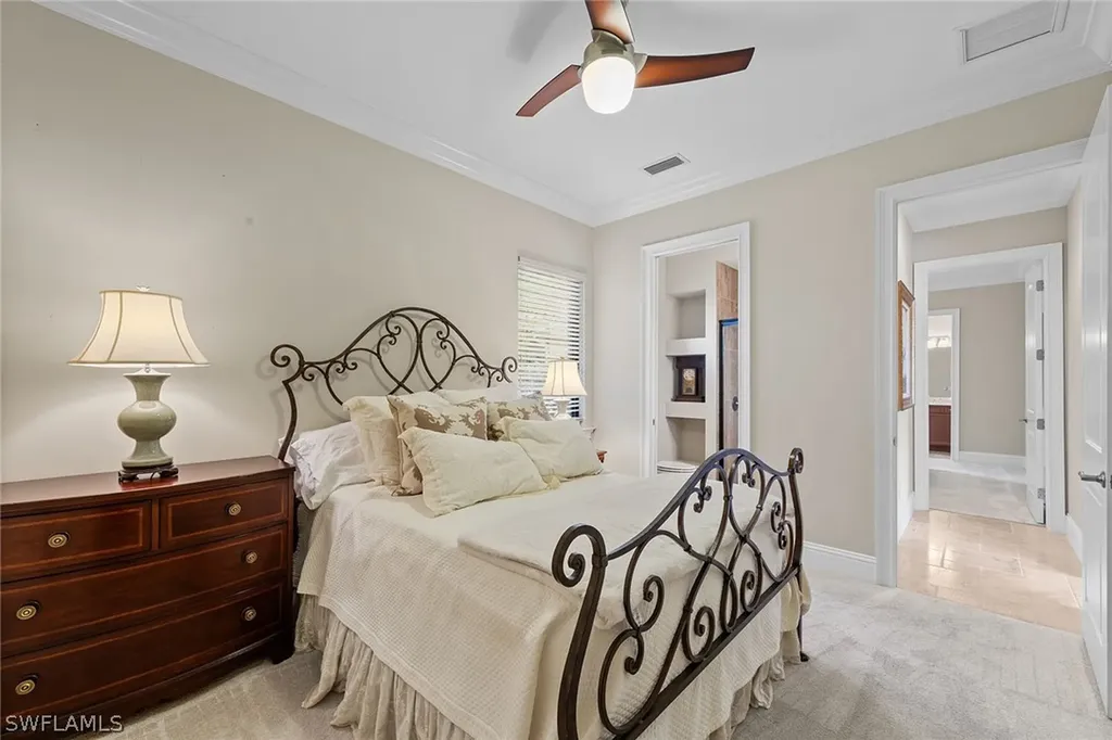 6081 Tamworth Court Naples FL 34119