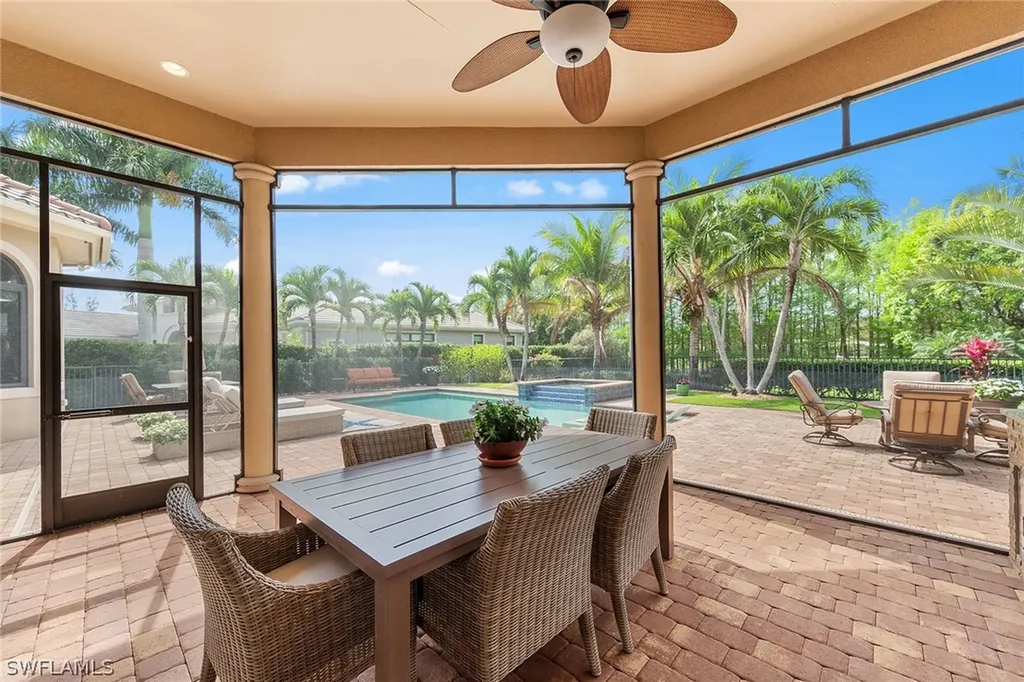 6081 Tamworth Court Naples FL 34119