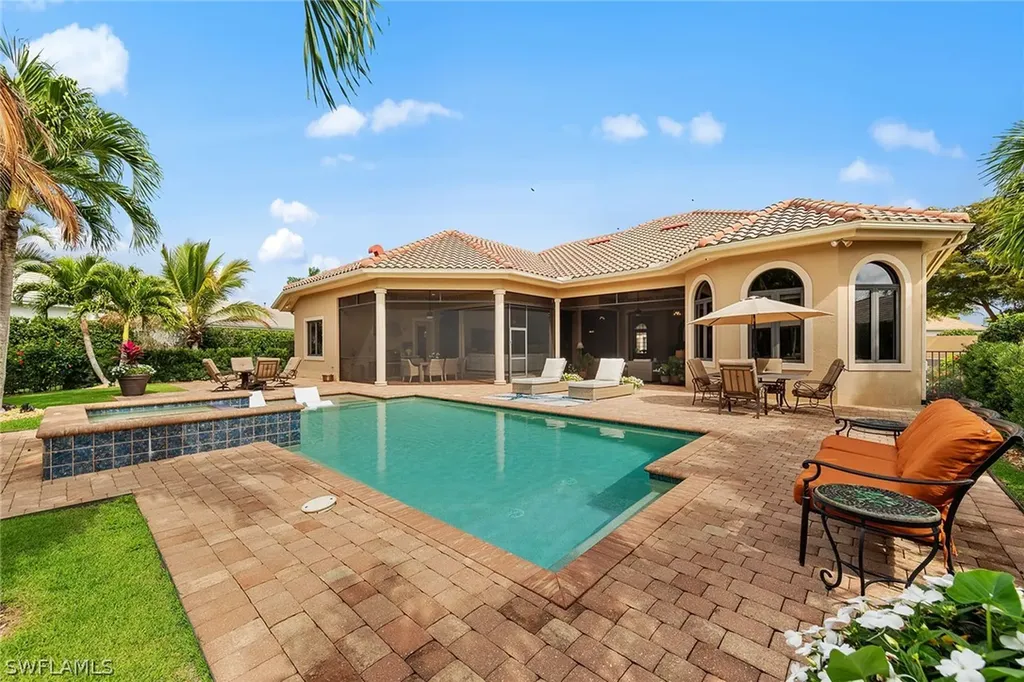 6081 Tamworth Court Naples FL 34119