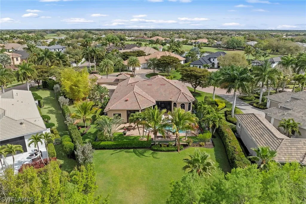 6081 Tamworth Court Naples FL 34119