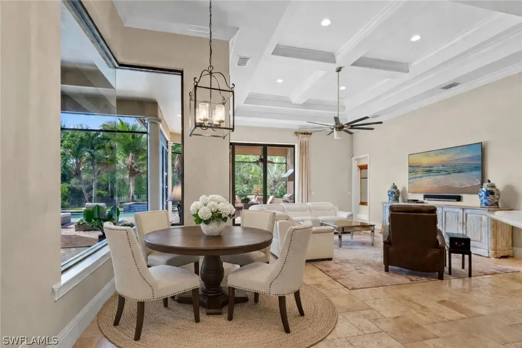 6081 Tamworth Court Naples FL 34119