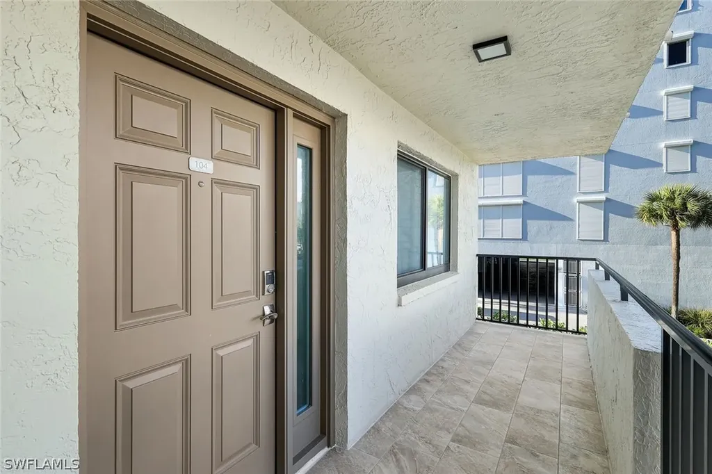 9715 Gulf Shore Drive Naples FL 34108