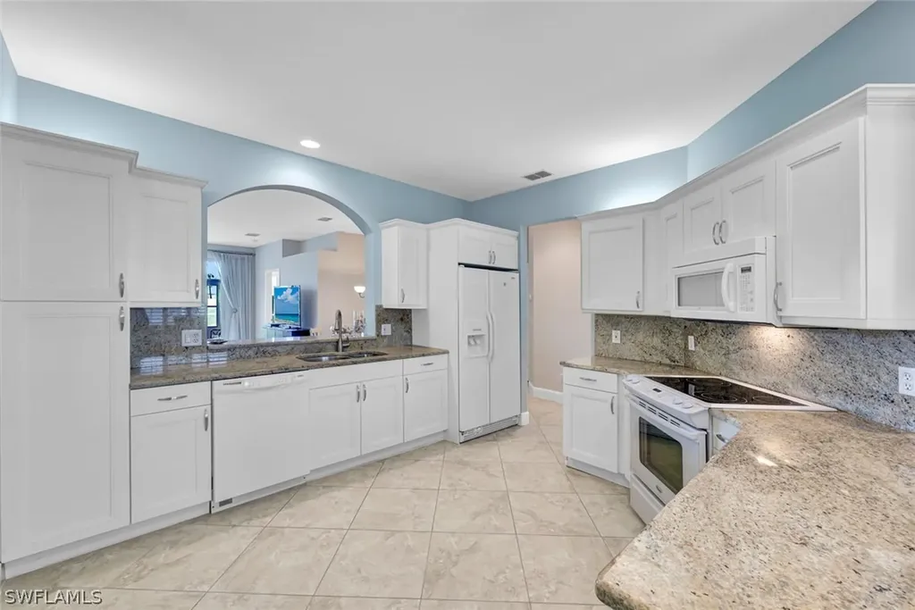 5945 Sand Wedge Lane Naples FL 34110