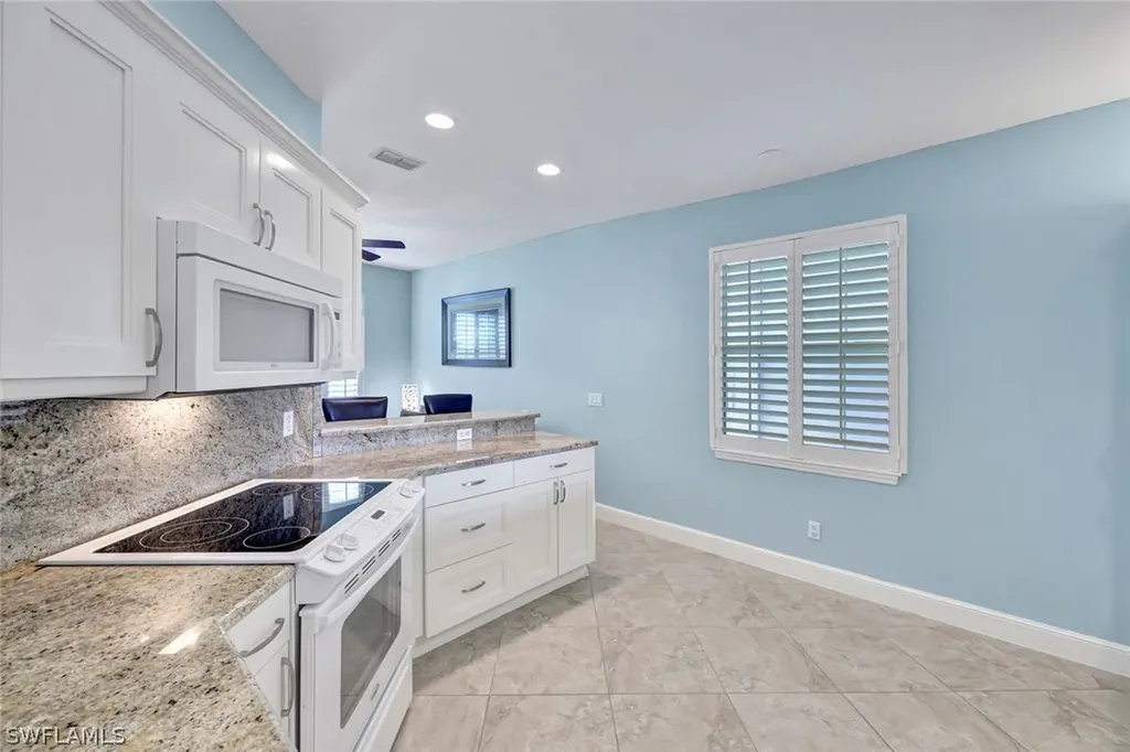 5945 Sand Wedge Lane Naples FL 34110