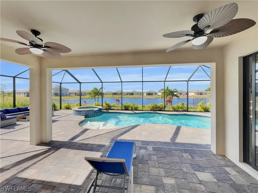 3319 Menores Way Fort Myers FL 33905