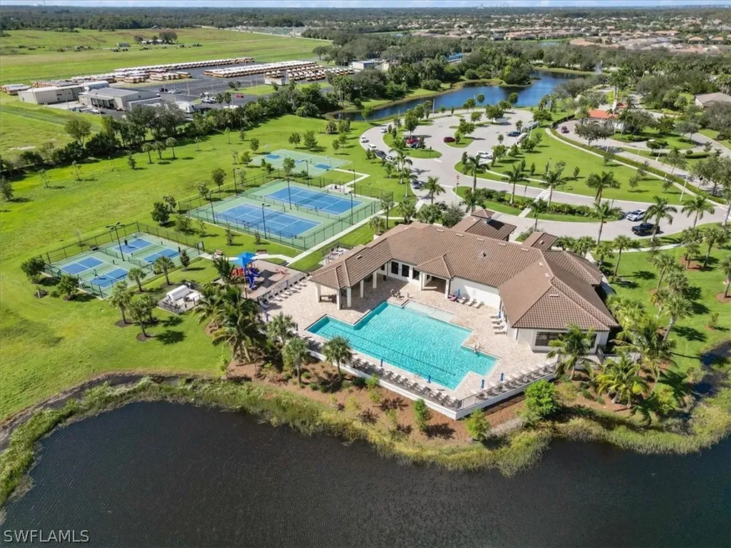3319 Menores Way Fort Myers FL 33905
