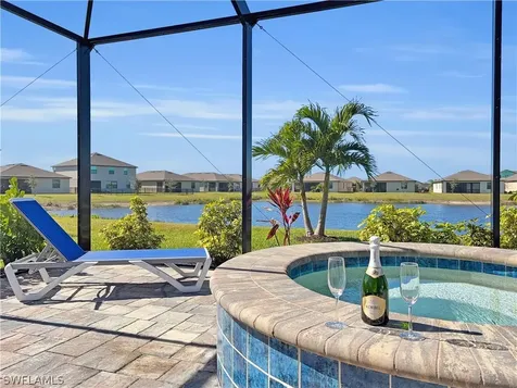 3319 Menores Way Fort Myers FL 33905
