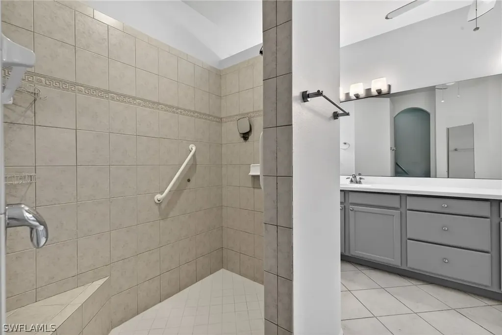 25080 Divot Drive Bonita Springs FL 34135