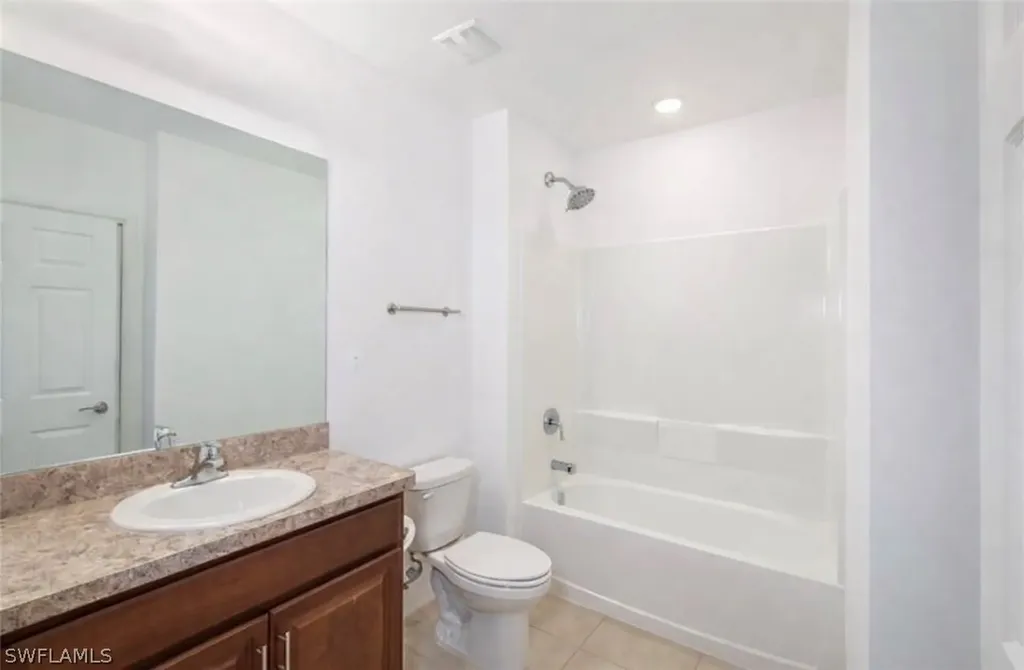 2802 40th Street SW Lehigh Acres FL 33976
