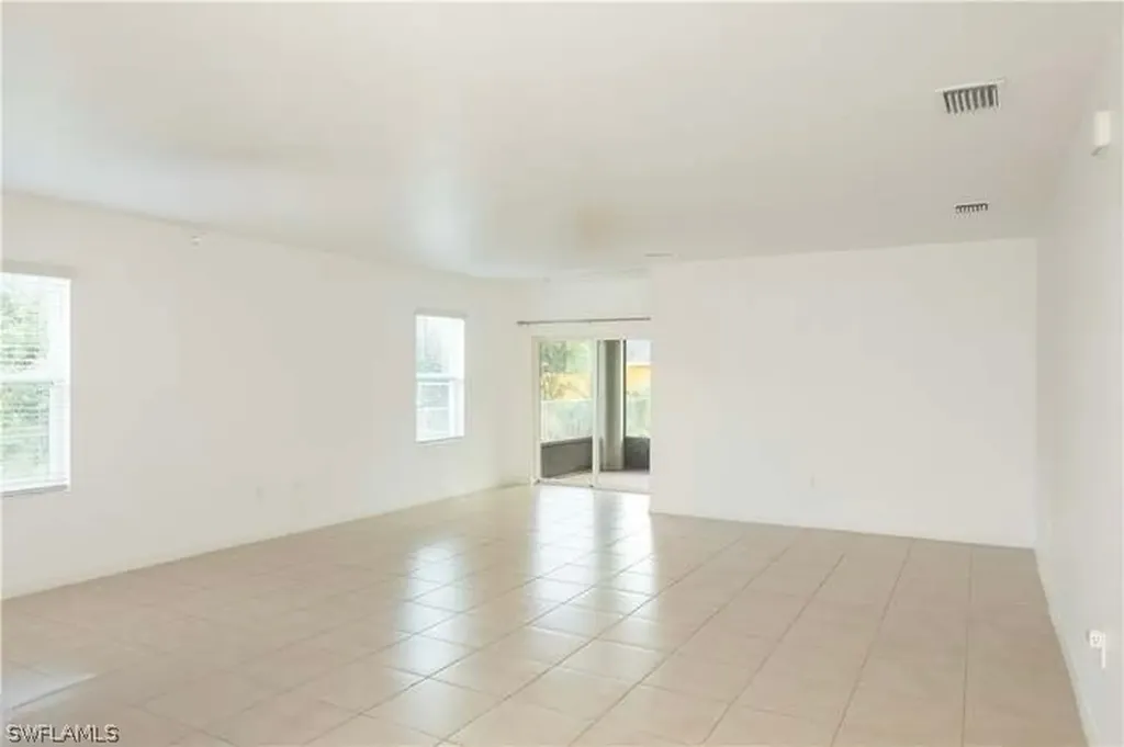 2802 40th Street SW Lehigh Acres FL 33976