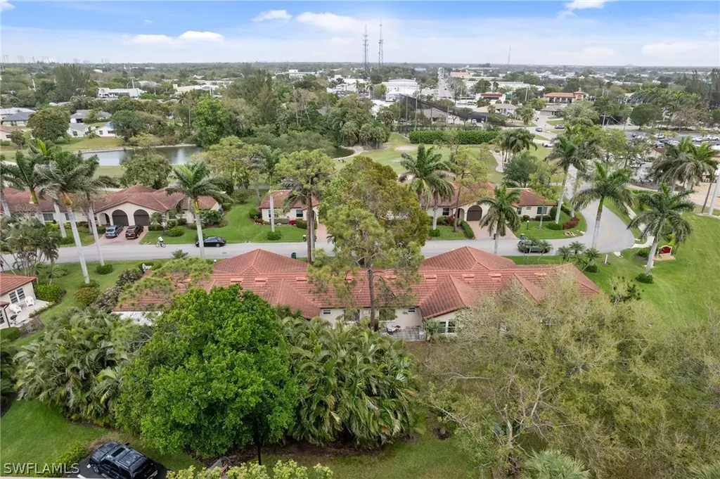 1094 Forest Lakes Drive Naples FL 34105