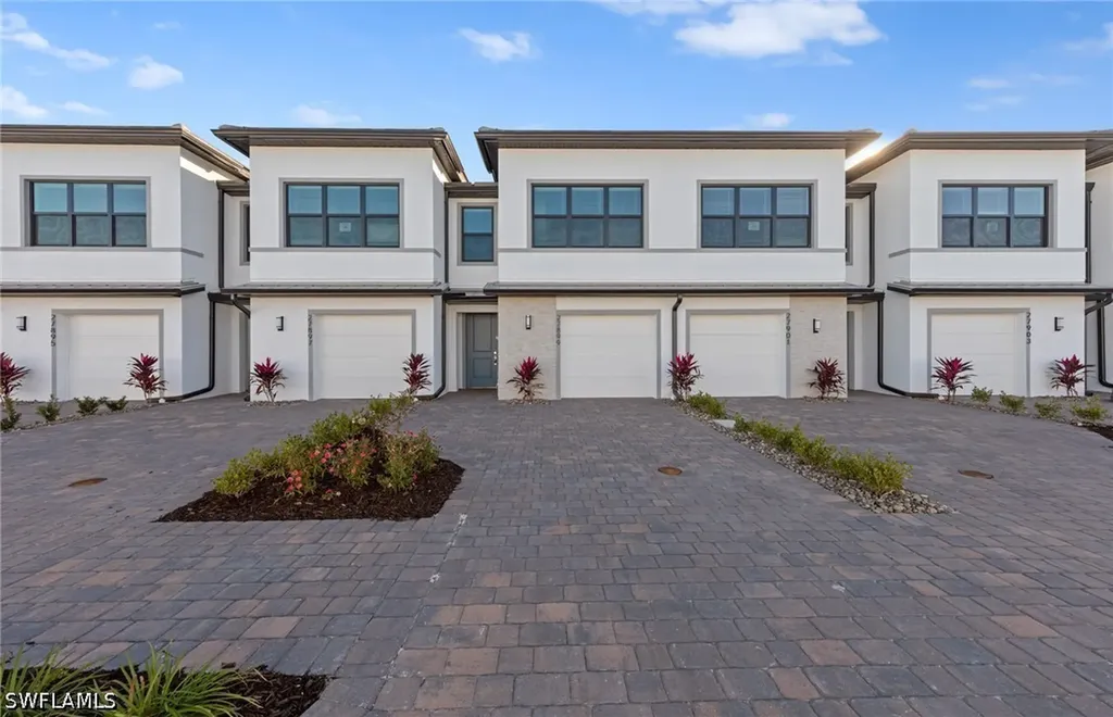 27899 Radiant Court Bonita Springs FL 34135