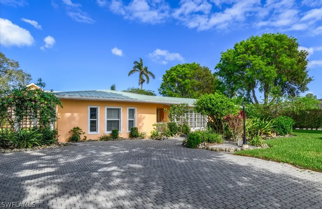737 Mooring Line Drive Naples FL 34102