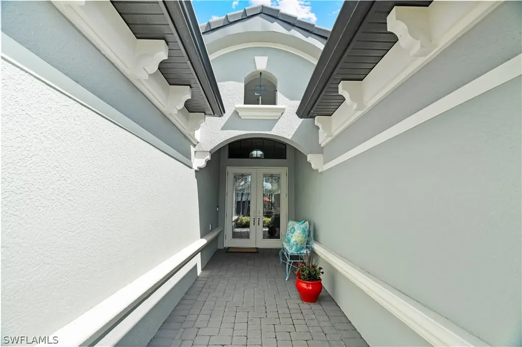 10102 Palazzo Drive Naples FL 34119