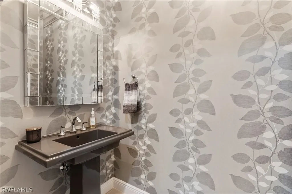 10102 Palazzo Drive Naples FL 34119