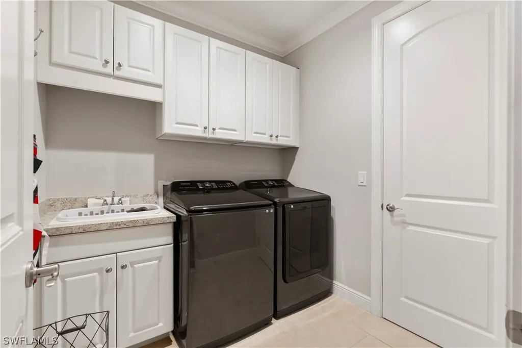 10102 Palazzo Drive Naples FL 34119
