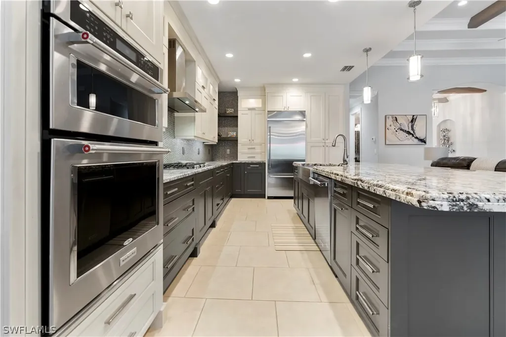 10102 Palazzo Drive Naples FL 34119