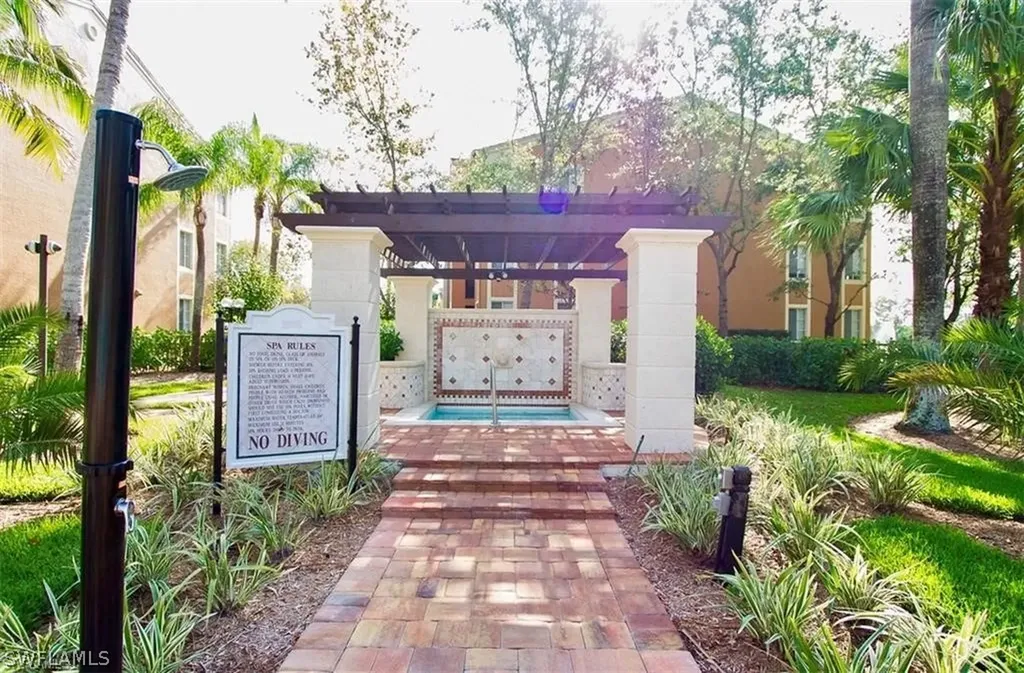1105 Reserve Court Naples FL 34105