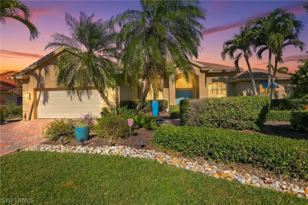 Naples FL, 11180 Phoenix Way