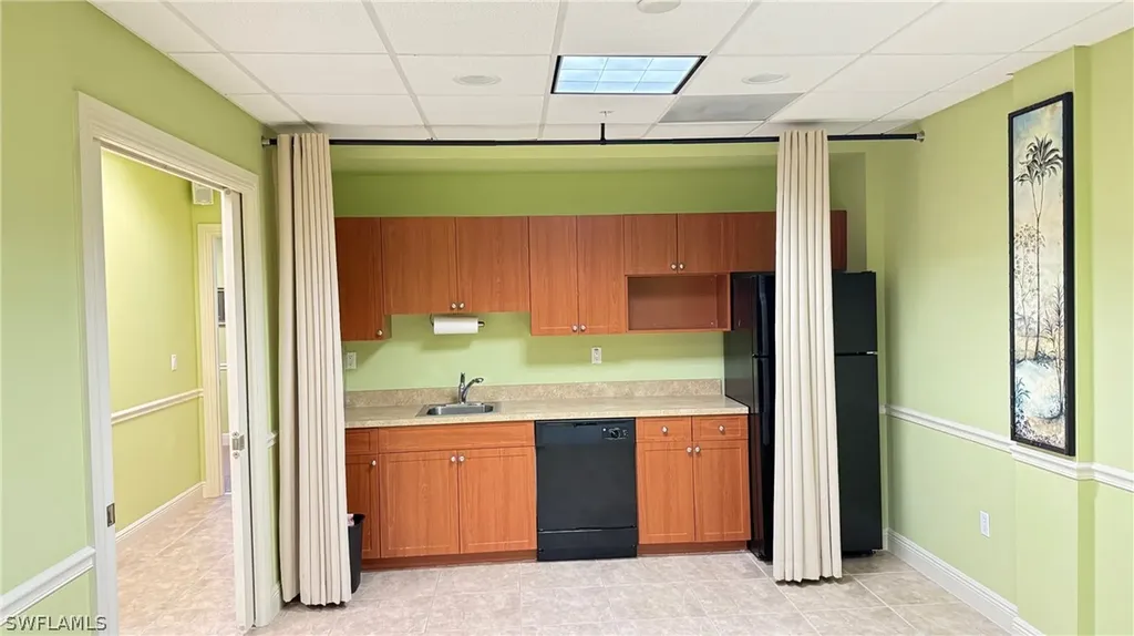 3960 Radio Road Naples FL 34104