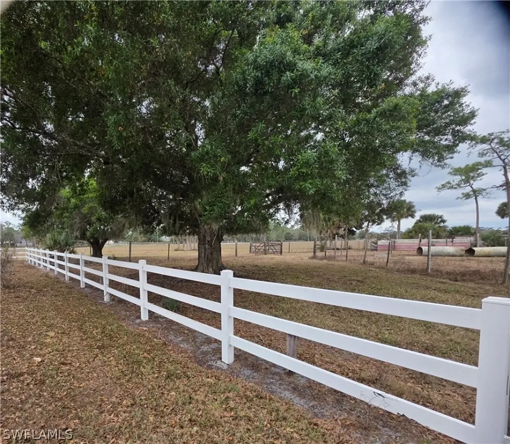8201 Dosonte Lane North Fort Myers FL 33917