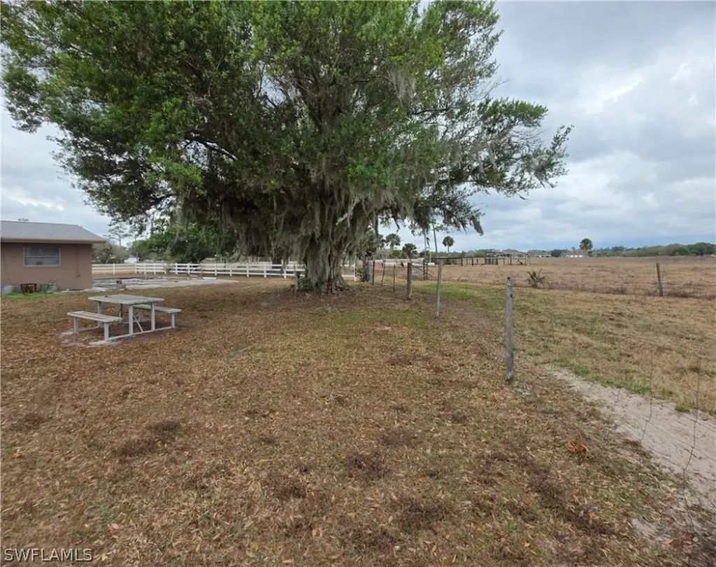 8201 Dosonte Lane North Fort Myers FL 33917