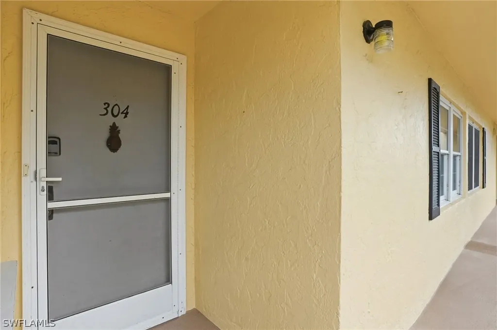 1083 Forest Lakes Drive Naples FL 34105