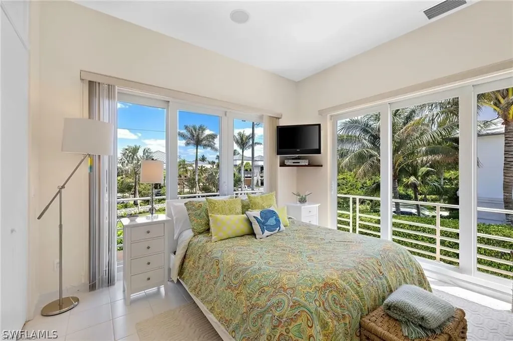 3860 Gordon Drive Naples FL 34102