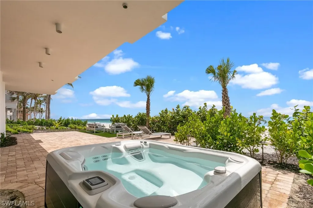 3860 Gordon Drive Naples FL 34102