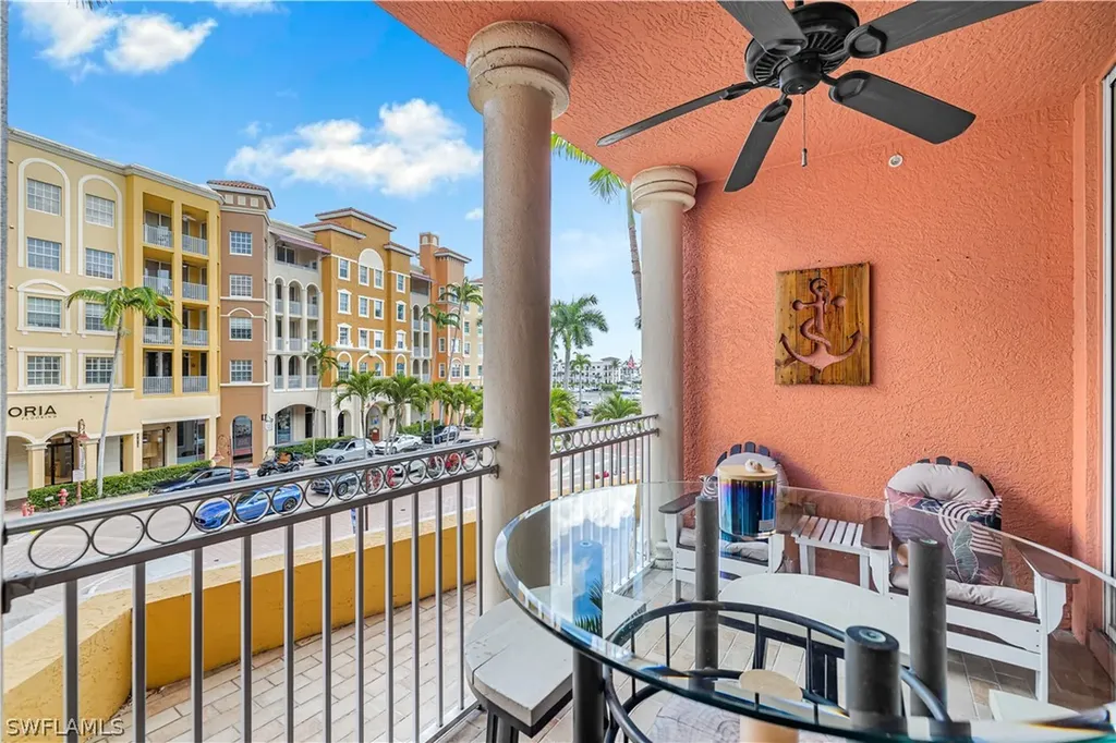 450 Bayfront Place Naples FL 34102