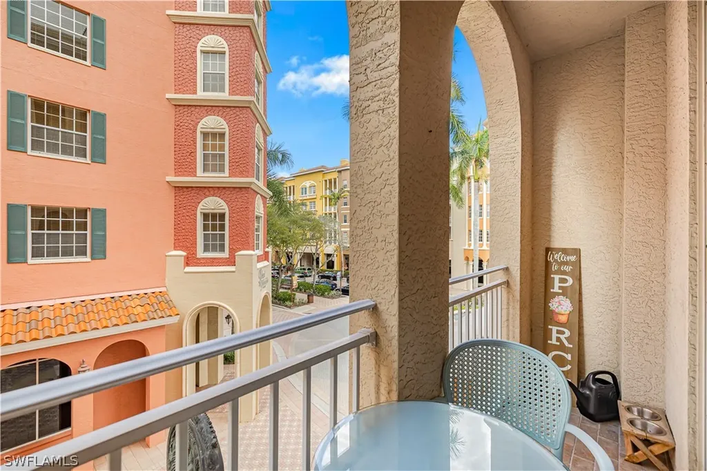 450 Bayfront Place Naples FL 34102