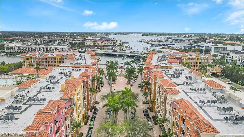 450 Bayfront Place Naples FL 34102
