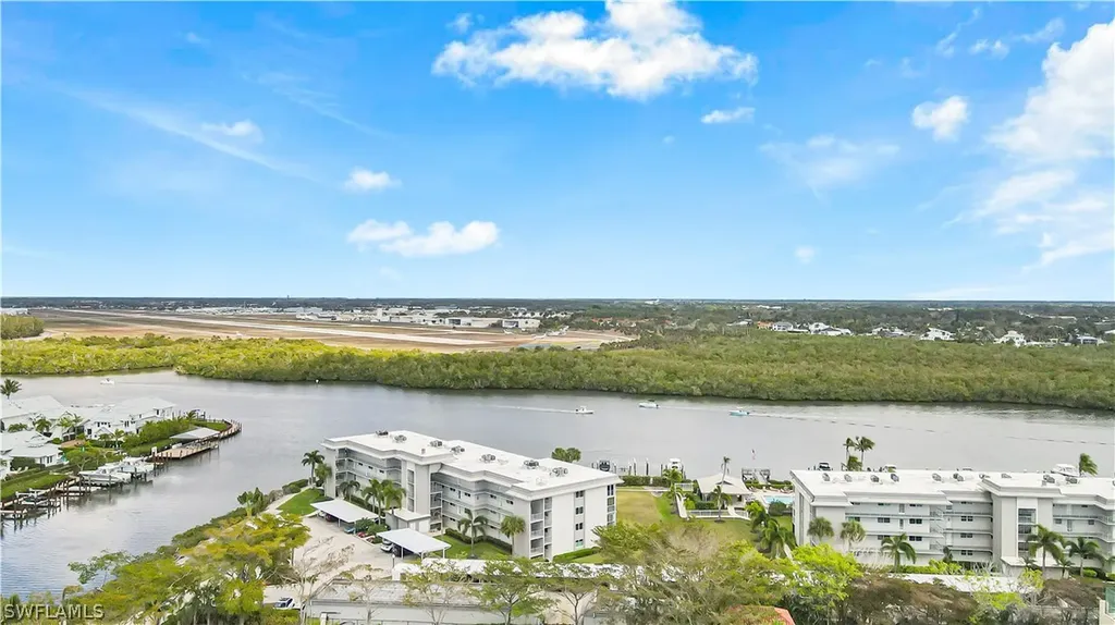 450 Bayfront Place Naples FL 34102